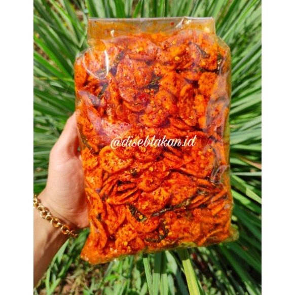 

60 kerupuk seblak seblak bantat pedas daun jeruk isi 500gram ➼Terlaku.