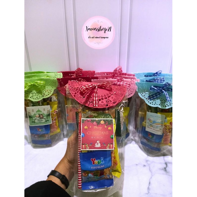 

Hampers Unik / Hampers Ultah / Paket Snack + Pensil Penghapus Lucu
