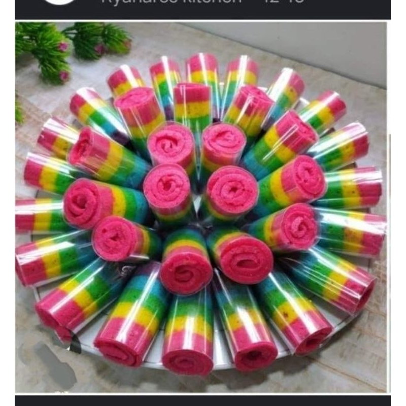 

(10 pcs) RAINBOW CAKE / BOLU GULUNG PELANGI