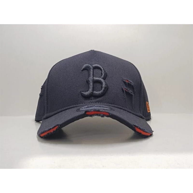 Topi premium Logo B New era