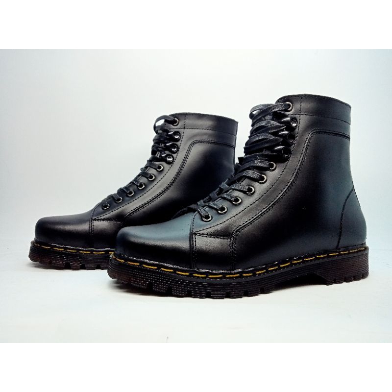 sepatu dockmar high sepatu dokmar tinggi sepatu dockmar kulit sapi asli sepatu dockmar pria