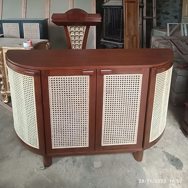 Nakas Buffet Jati Pintu Rotan lengkung