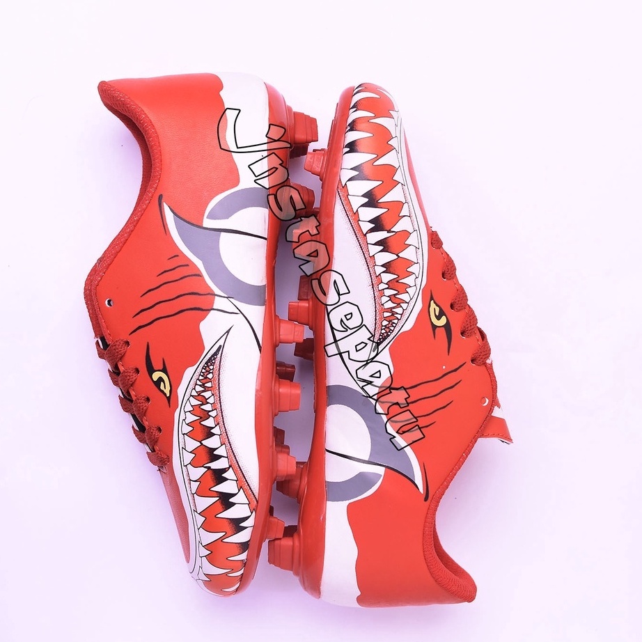 Paling Murah Sepatu Bola Anak Ortuseight Requin Merah Sepatu Bola Junior HIU.