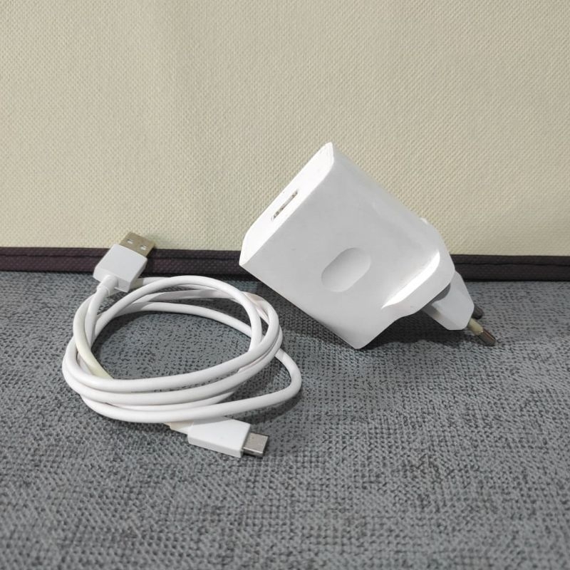 Charger Realme 18 watt Fast charging original copotan ( kondisi bekas pakai ) kabel micro USB & type