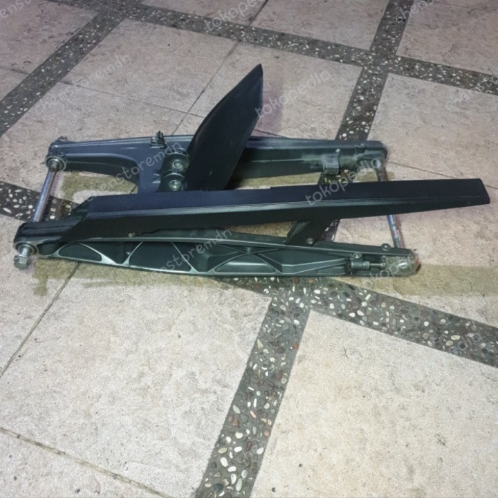 Swing Arm Lengan Ayun KTM Duke 200