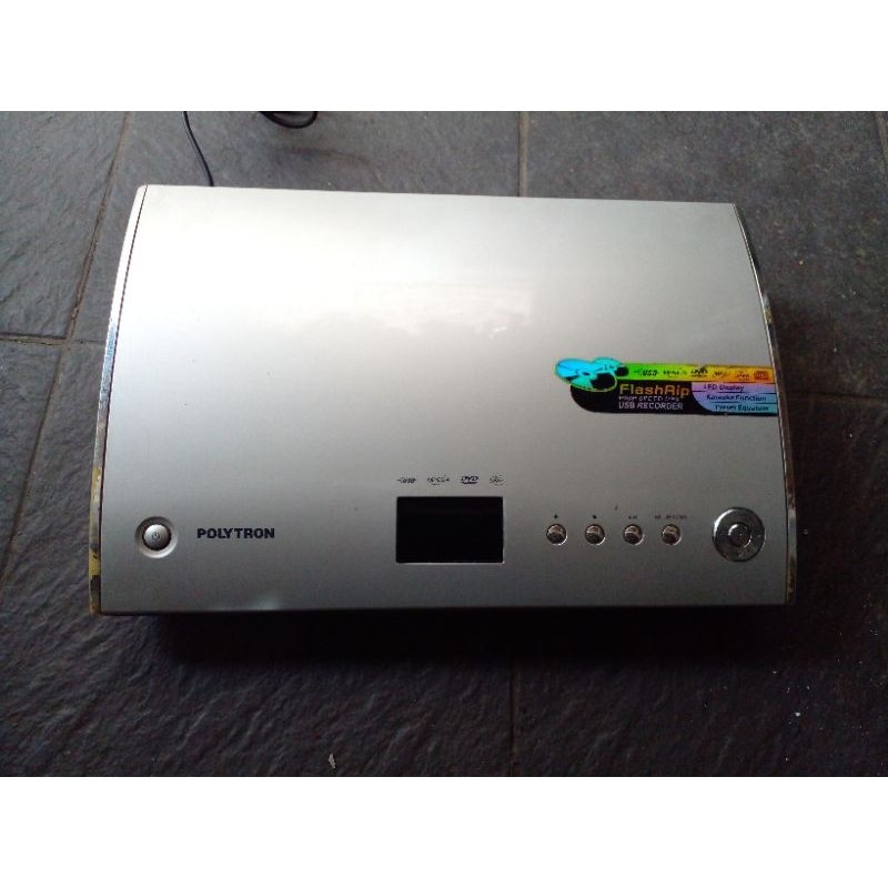 DVD POLYTRON 2138RCS