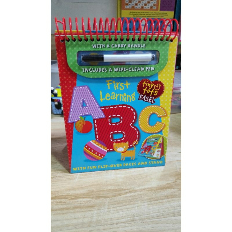 

buku wipe and clean tema ABC