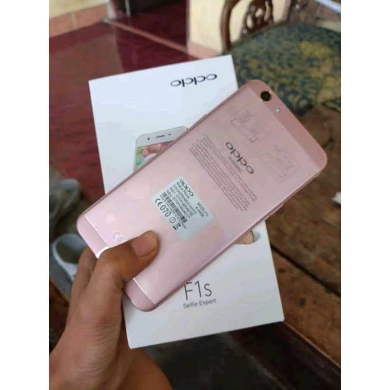 Oppo f1s (second)