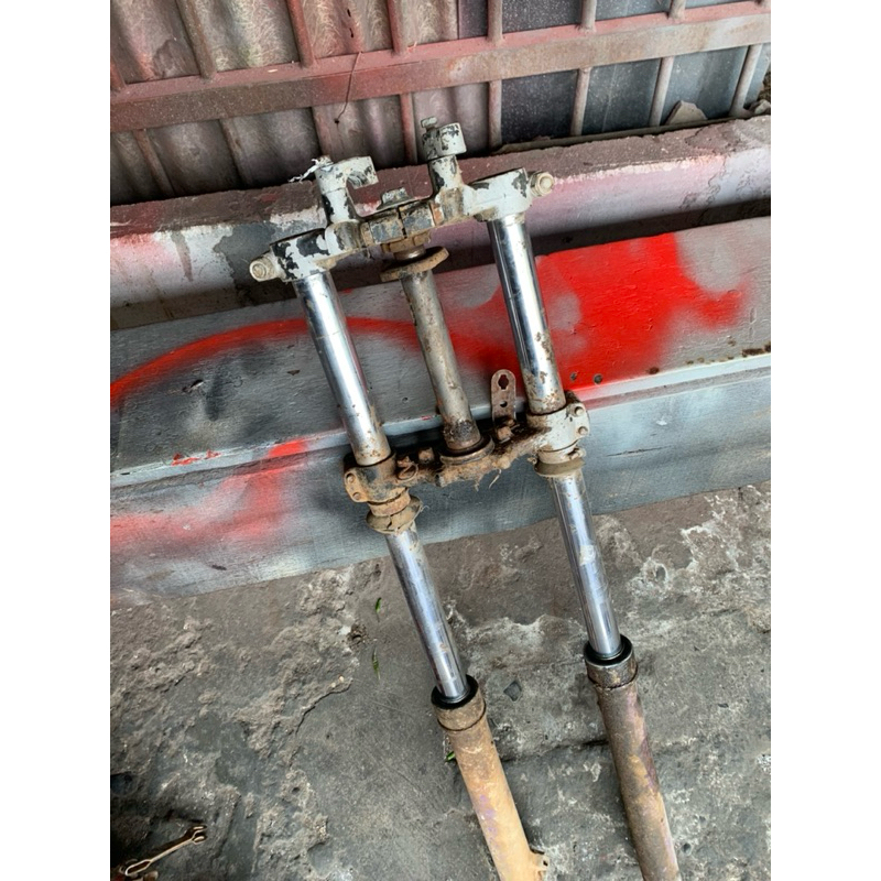 shock depan ,tromol dpn blkg yamaha dt125/175