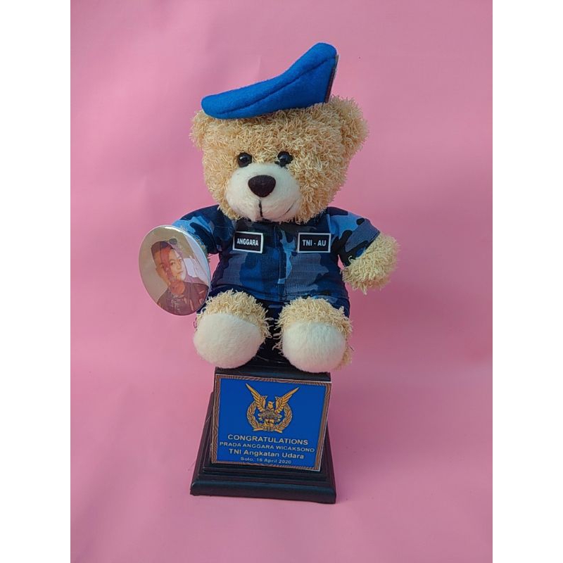 Piala Boneka Tentara/ Piala boneka Polisi / Hadiah pelantikan