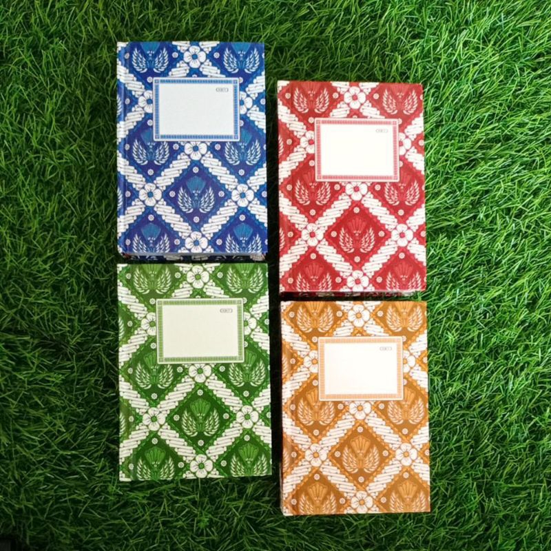 

Buku Octavo HC-A6 Kecil Kiky isi 300 Lembar (I0504)