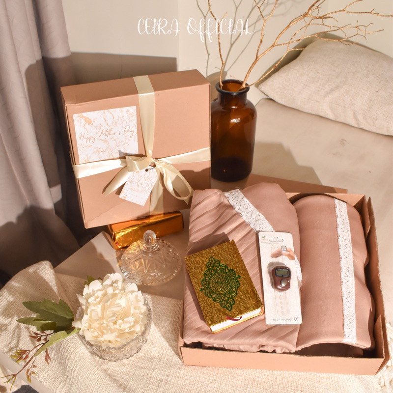 

READY SIAP KIRIM KADO HARI IBU / HAMPERS HARI IBU / MOTHERS DAY GIFT /HAMPERS IBU / GIFT HARI IBU / HARI IBU / KADO IBU / HADIAH / KADO UNTUK IBU CEWEK / HADIAH HARI GURU PEREMPUAN / KADO GURU PEREMPUAN / HAMPERS MUKENAH / GIFT / HAMPERS HARI IBU/ MUKENAH