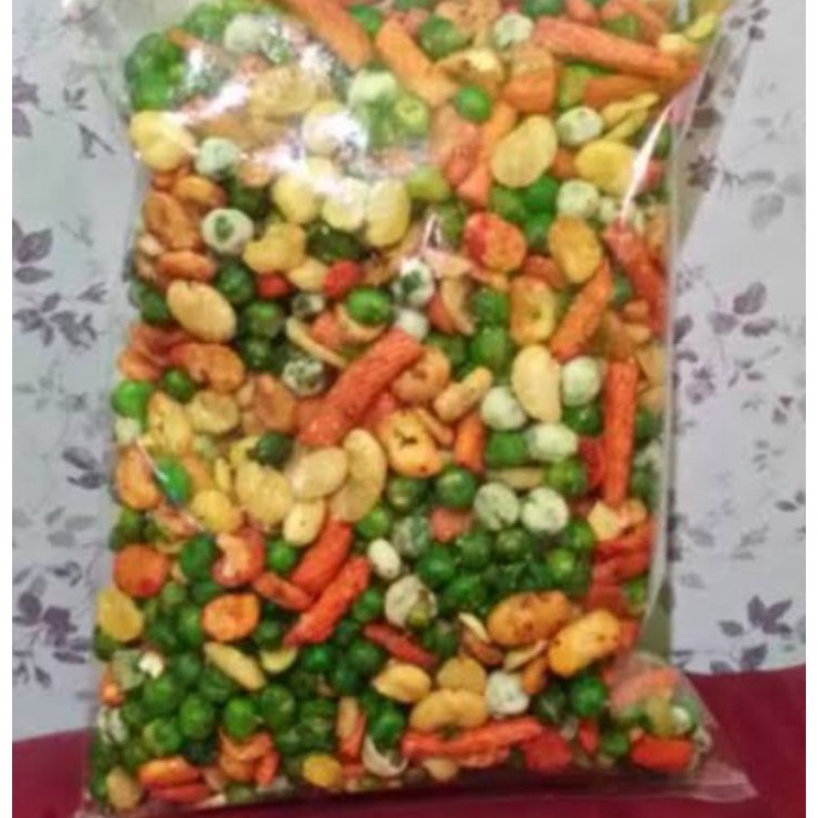 

Ready KACANG CAMPUR/MIX/KACANG JAIPONG BERAT 1 kg/SNACK KILOAN