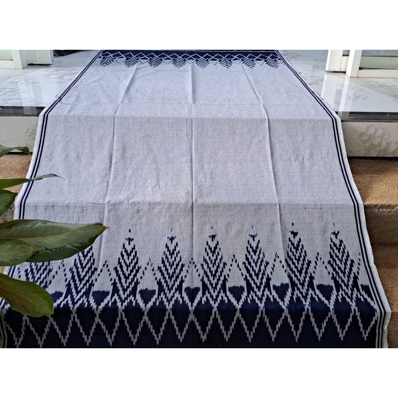 KAIN TENUN BLANKET TRADISIONAL TROSO JEPARA MOTIF CEMARA ABU-ABU, TENUN ETNIK NUSANTARA, KAIN TENUN 