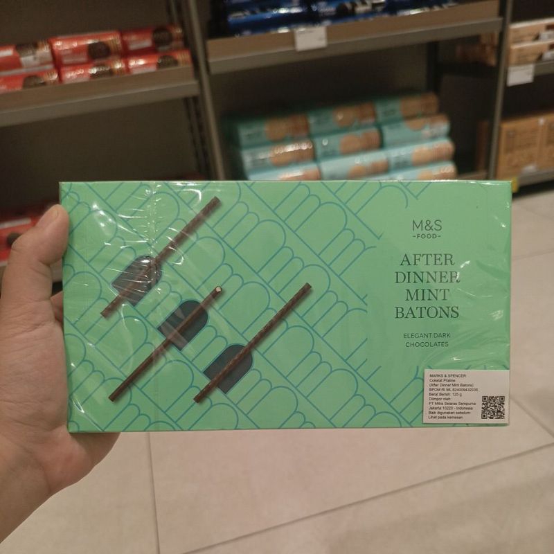 

Marks Spencer M&S Food After Dinner Mint Batons 125gr Elegant Dark Chocolate