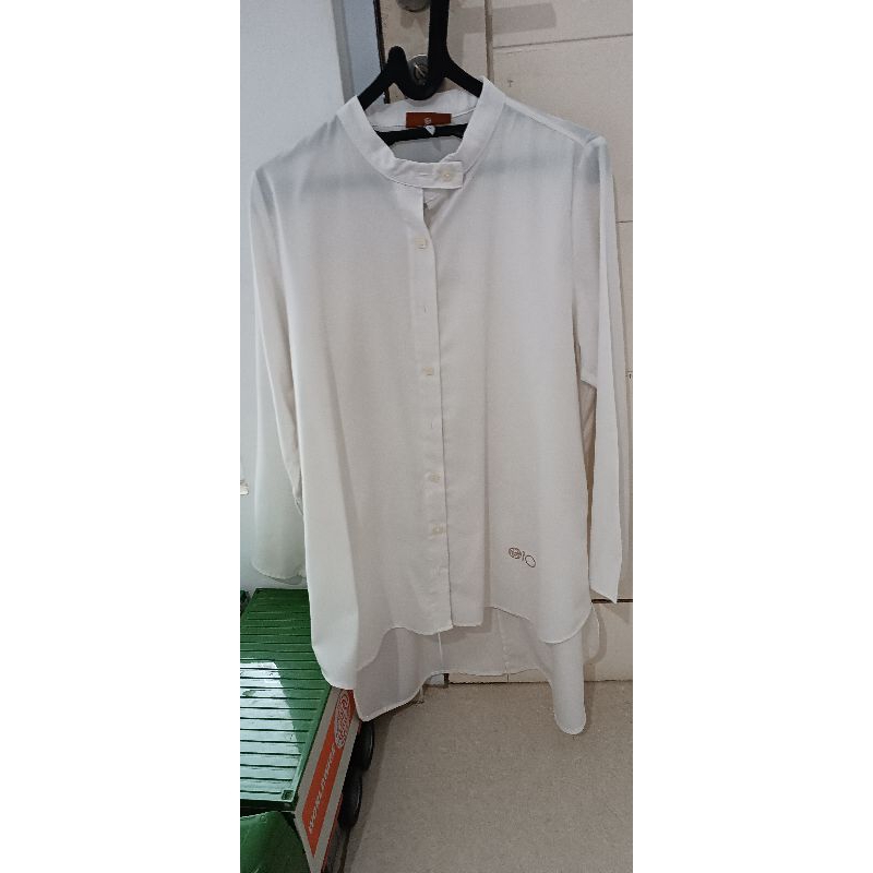 Ria miranda blouse / tunik warna putih vvgc