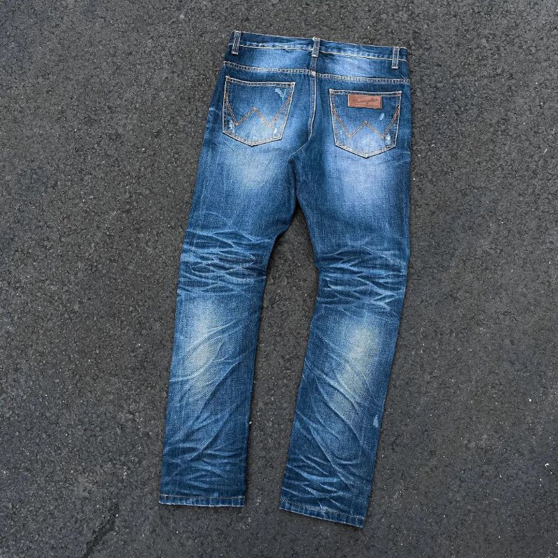 WRANGLER BLUE BELLS SANFORIZED FADED RIPPED JEANS