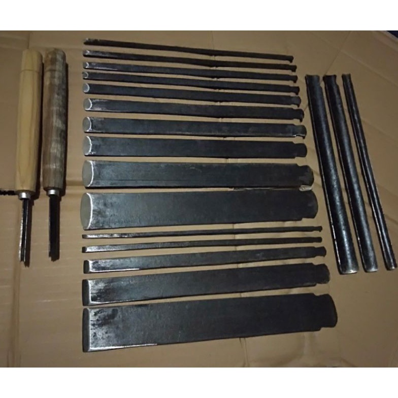 

[Produk 9W72] Pahat tatah ukir kayu Jepara satu set isi 20bj tgyps