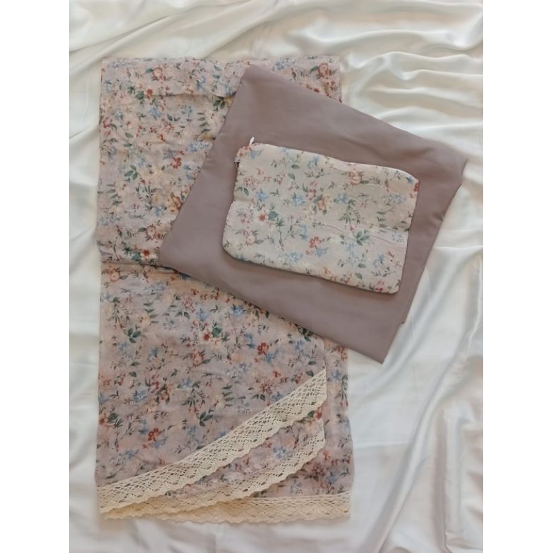 Mukena Traveling Silki Resleting motif Bunga