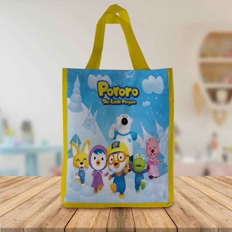 

TAS READY STOK PORTRAIT PORORO / GOODIE BAG MOTIF/ TAS ULANG TAHUN