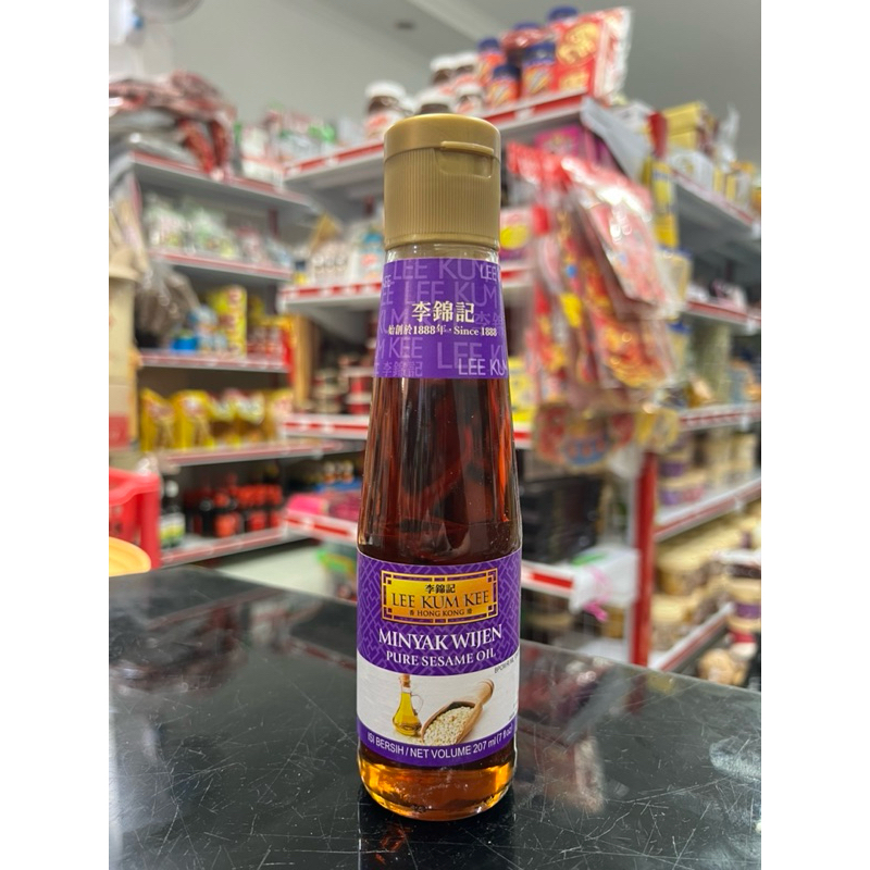 

Minyak Wijen Lee Kum Kee 207ml