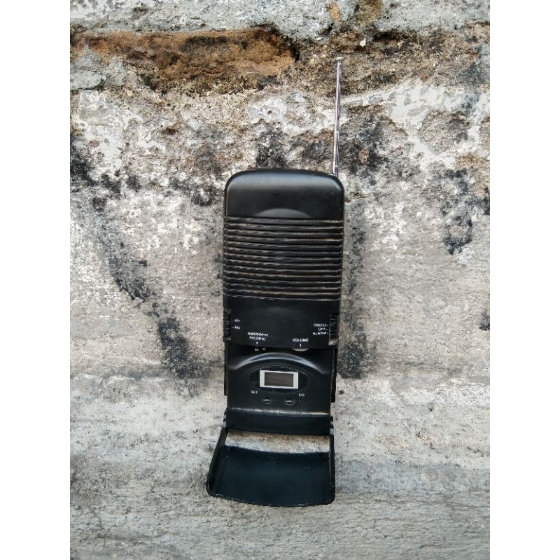 radio saku jadul kondisi mati