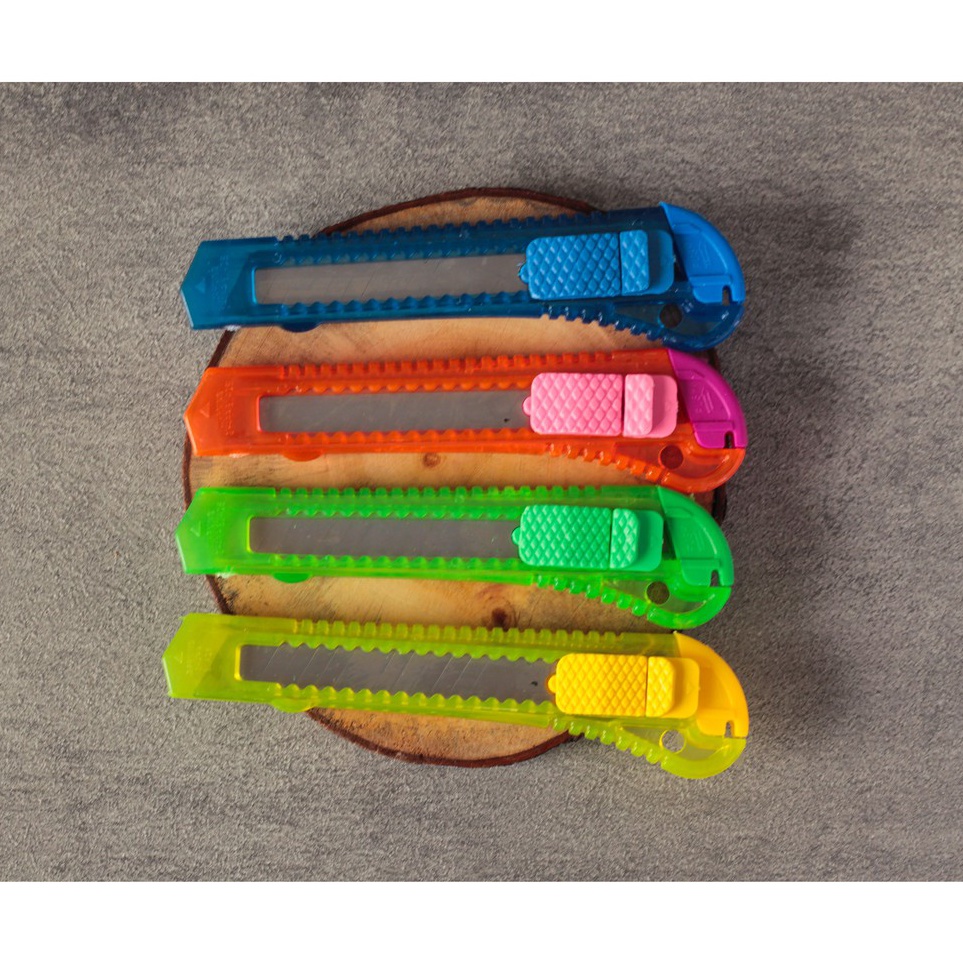 

Best Seller (4 piece) Cutter Murah rencengan Stock Banyak