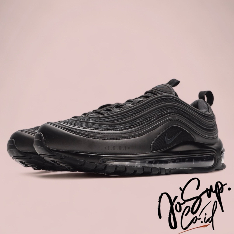 Sneakers / Air Max 97 Triple Black”-