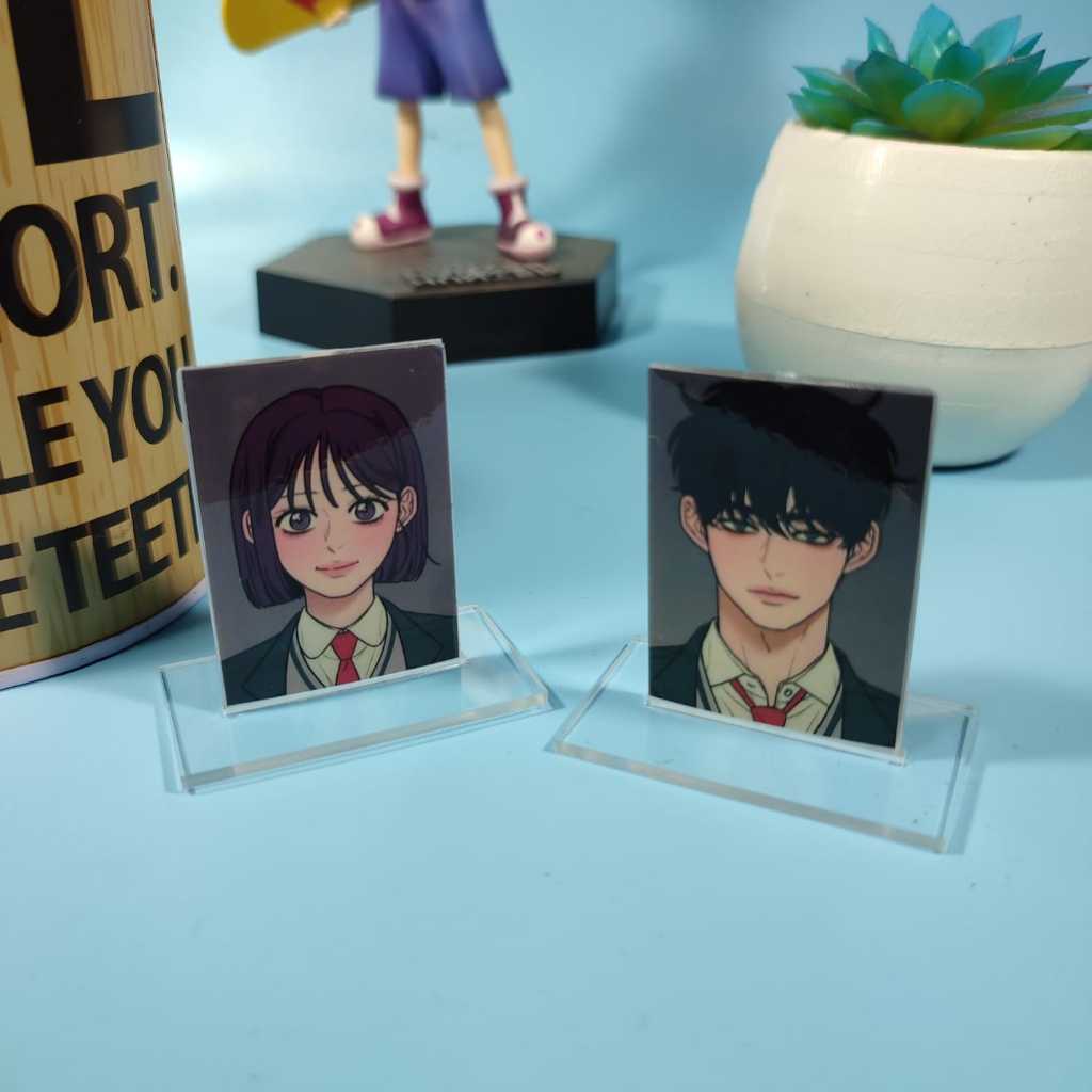 Standee Manhwa Operation True Love - Action Figure Operation True Love - Pajangan Akrilik Webtoon - 