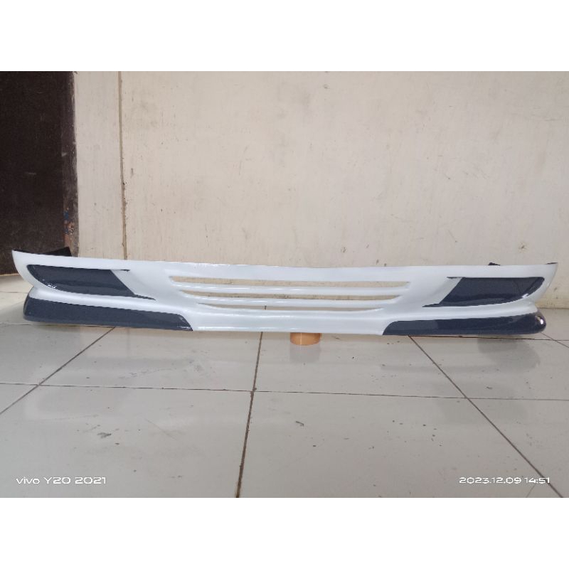Bumper depan carry 1. 0