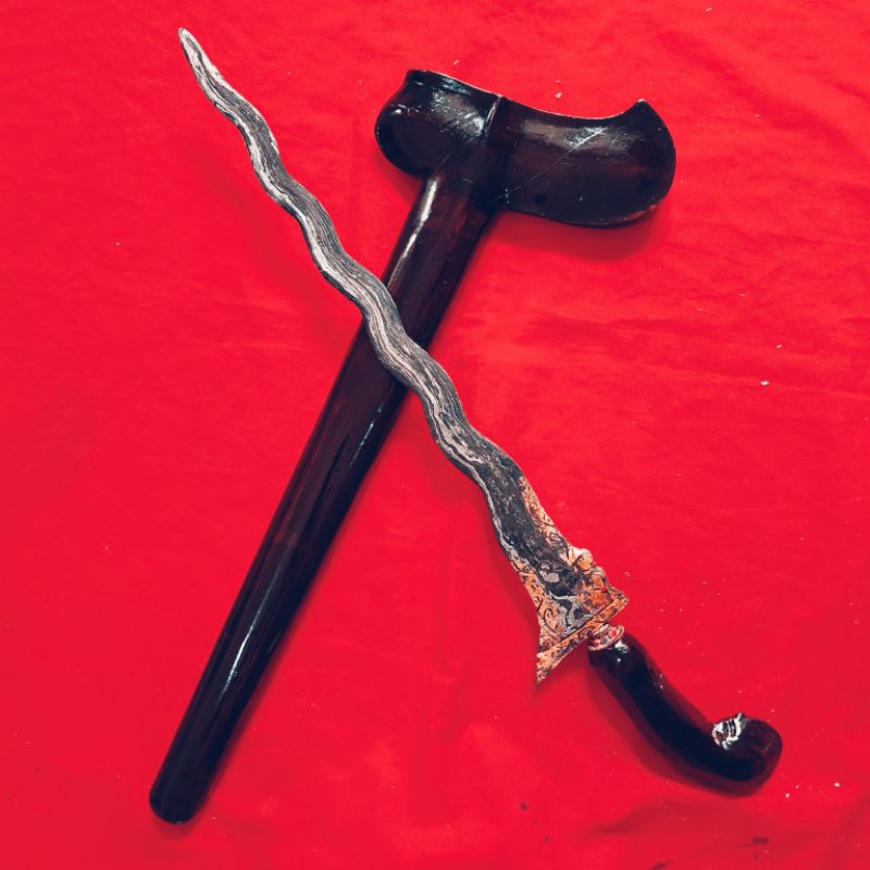 KERIS SINGO BARONG KINATAH