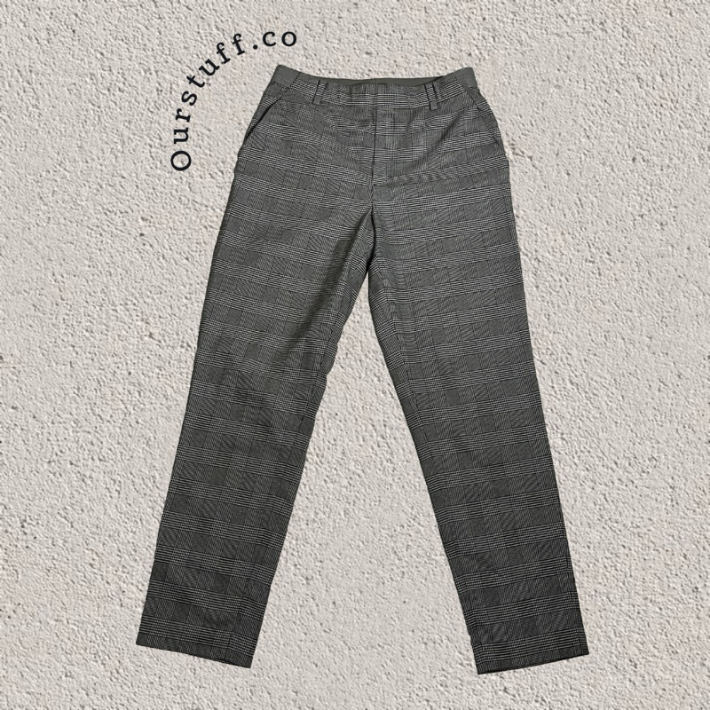 Uniqlo Tartan Pants; Celana Wanita Abu Abu Motif Kotak