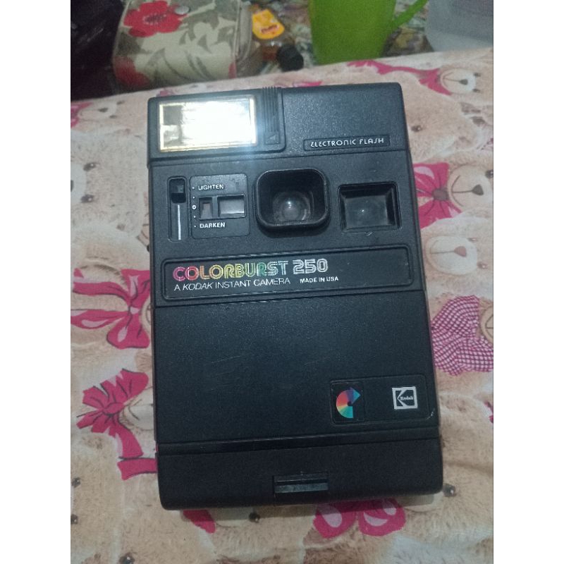 kamera instant polaroid colorbust 250 bekas.