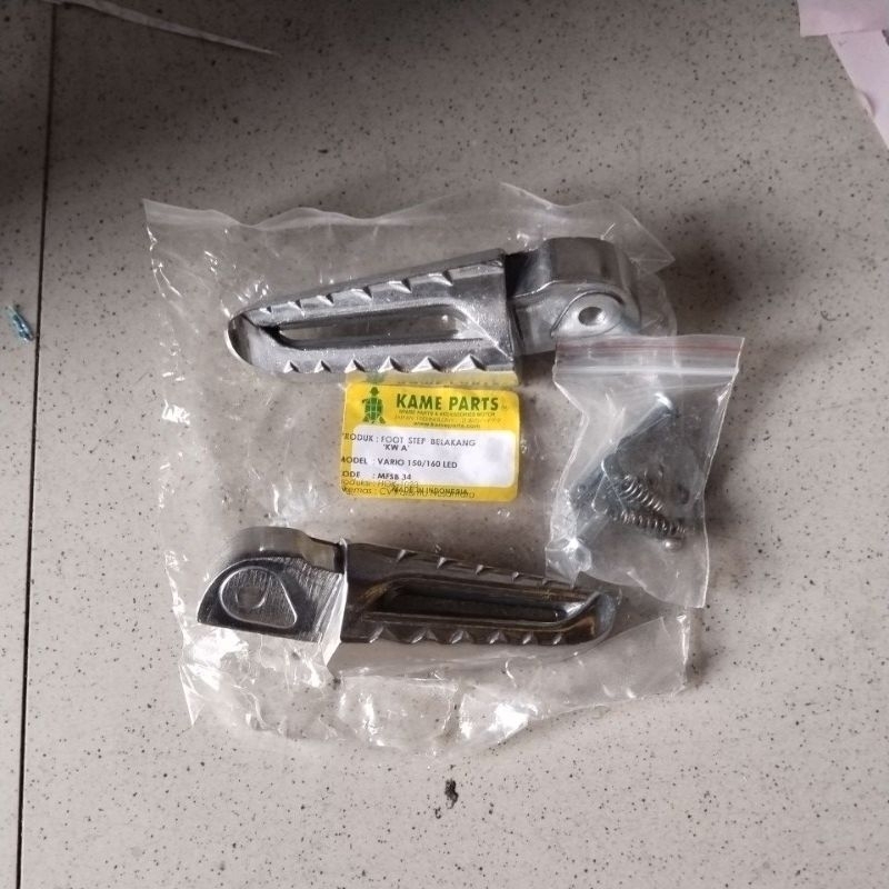 footstep belakang/pijakan kaki belakang VARIO 150/160 LED kame