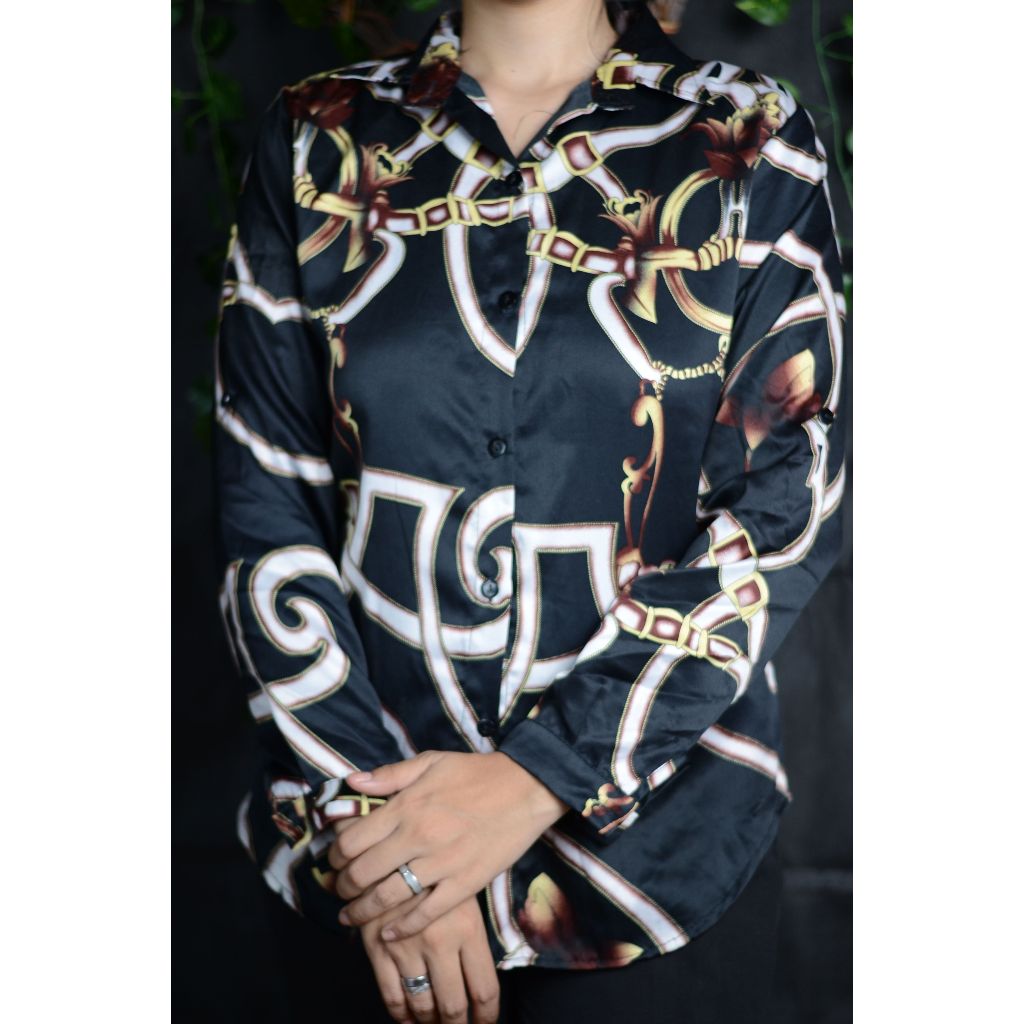 PRELOVEDBYPUTI KEMEJA / KEMEJA MOTIF / MOTIF RANTAI / ATASAN / BLOUSE / FASHION WANITA
