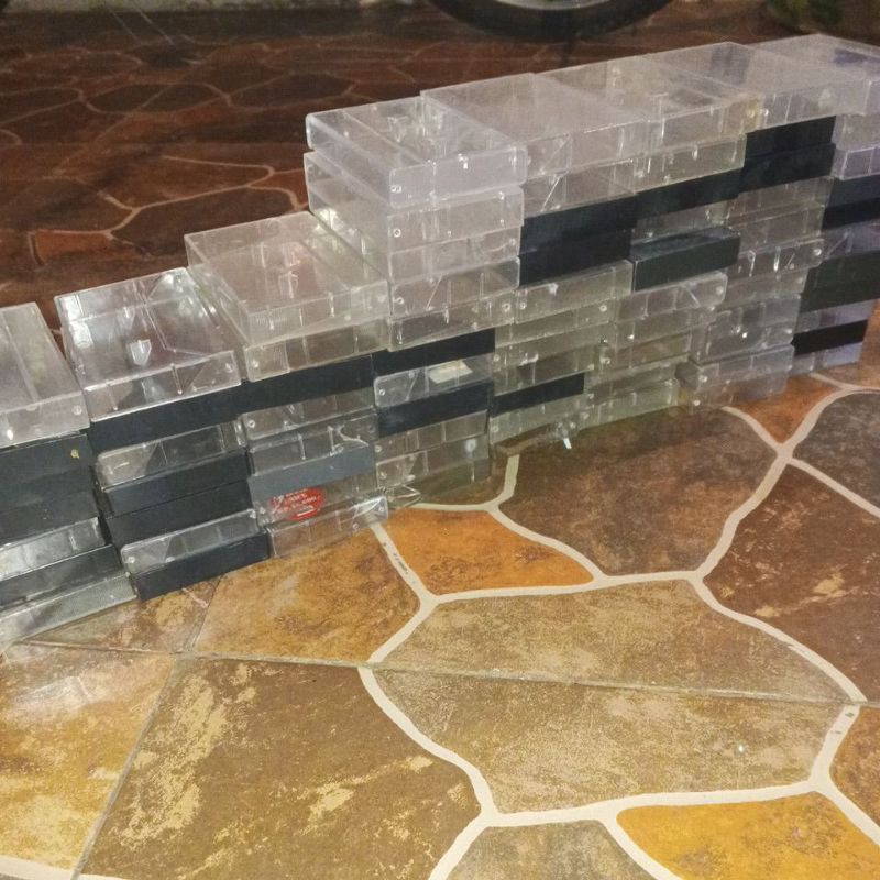 MIKA/RUMAH KASET PITA BEKAS