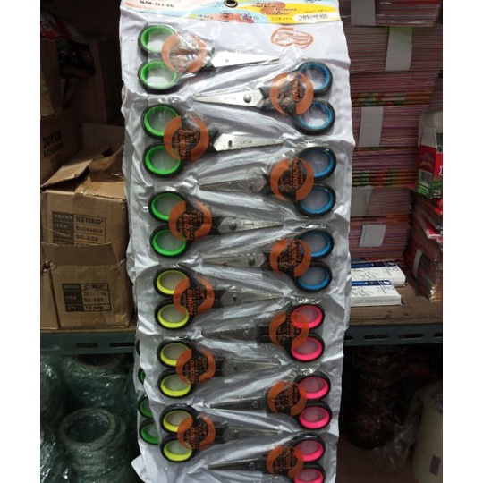 

Diskon - Gunting Kecil Renceng Emigo 845 ( 1lbr/12pcs )