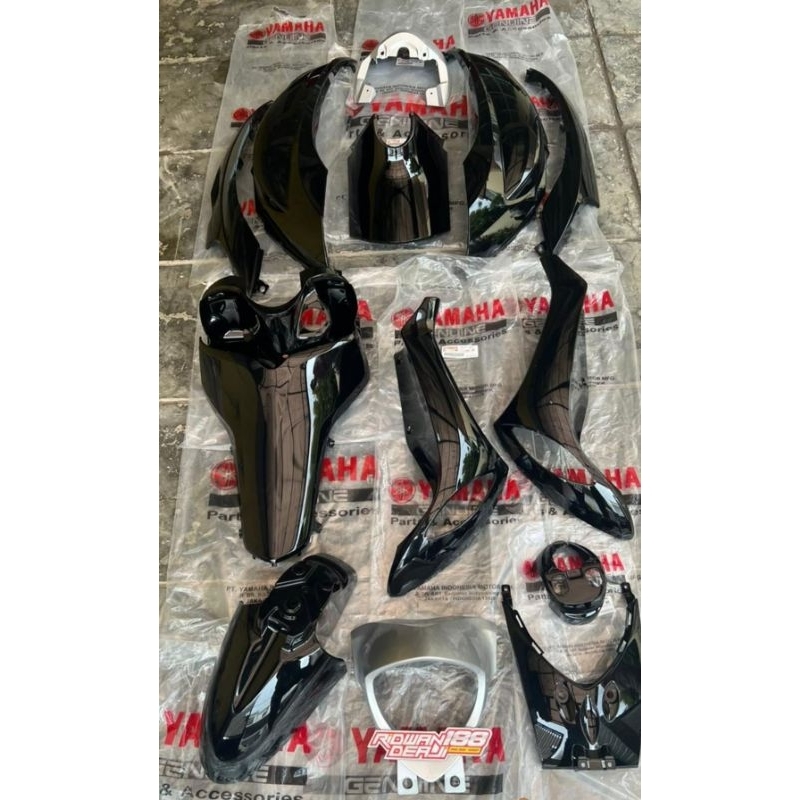 FULL BODY HALUS FINO FI 125 HITAM GLOSSY ORIGINAL