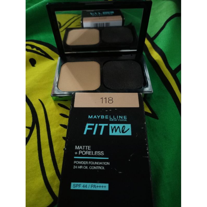 bedak maybelline foundation