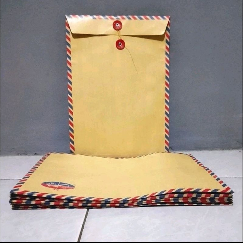 

IK6 Amplop coklat tali 310 Air mail Folio ( 1pak/50lbr )