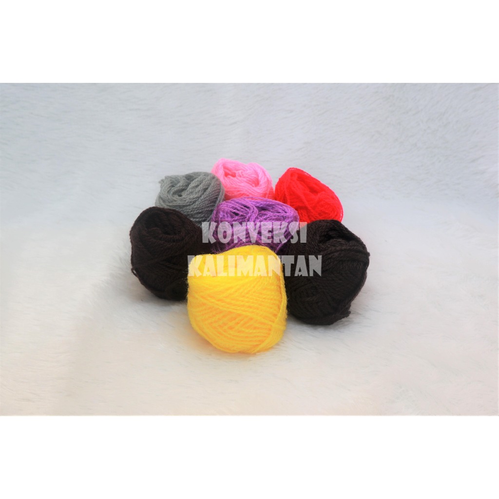 Benang Wol / Benang Siet / Benang Wol Kecil (Berat 8g)
