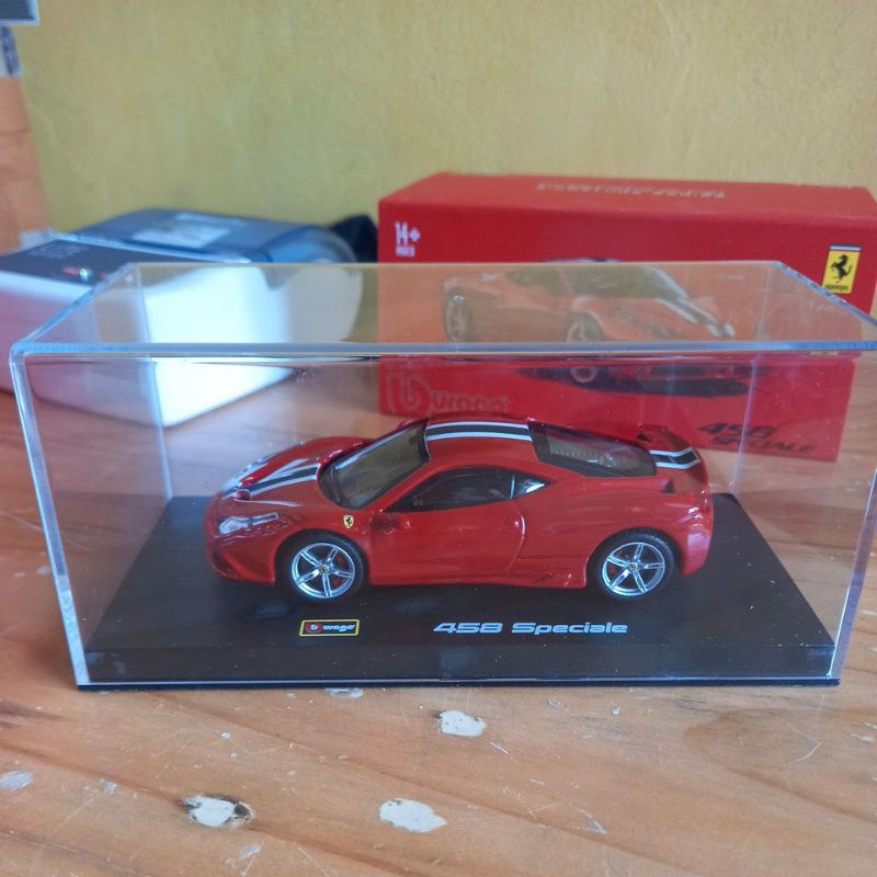 diecast miniatur mobil ferrari 458 speciale burago bahan besi