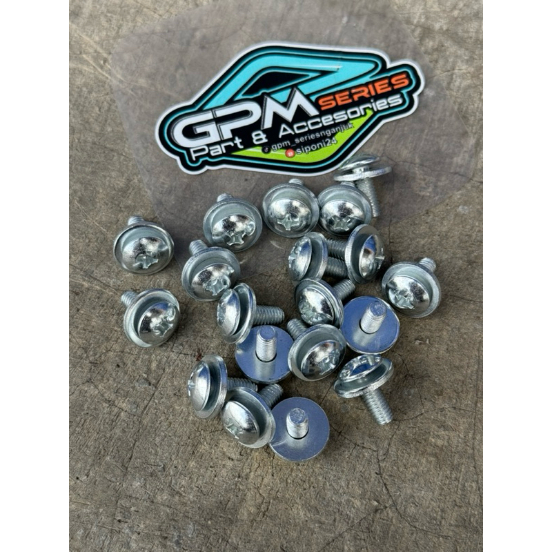 Baut Body Suzuki Putih / Buat body motor halus