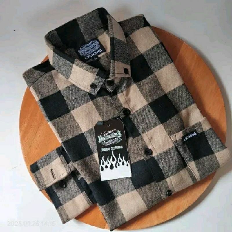 Kemja Flanel Pria Dan Wanita Motif Kotak Kotak Catur Cream