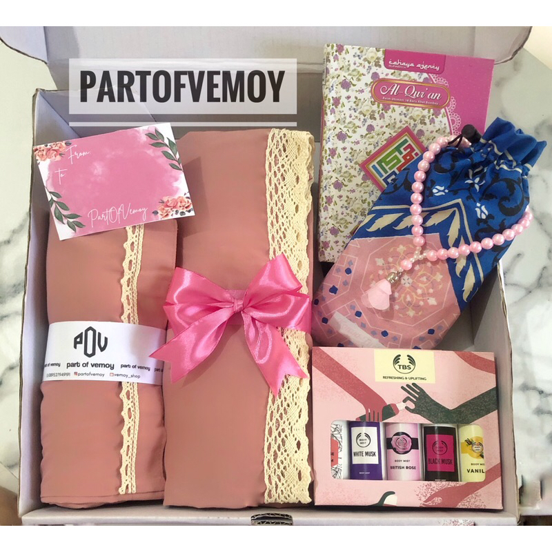 

HOT SALE KADO MUKENAH HAMPERS ULANG TAHUN WISUDA GRADUATION LEBARAN MUKENA IDUL FITRI HARI GURU HARI