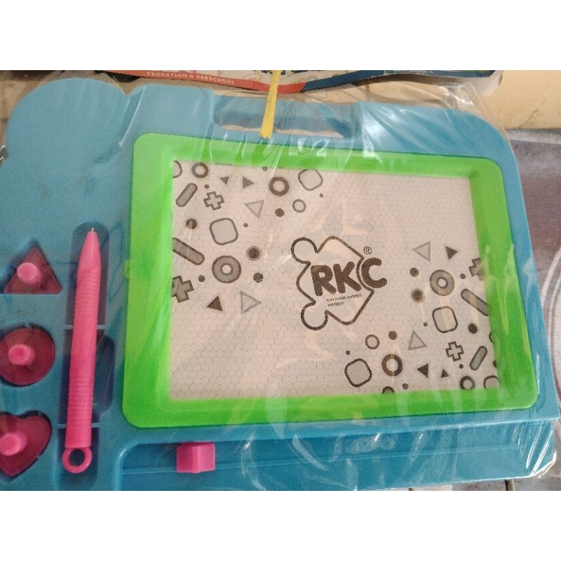 

white broard/papan tulis anak anak