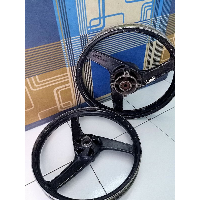 Velg ninja R ring 17 dan 18 original copotan ninja R 2014