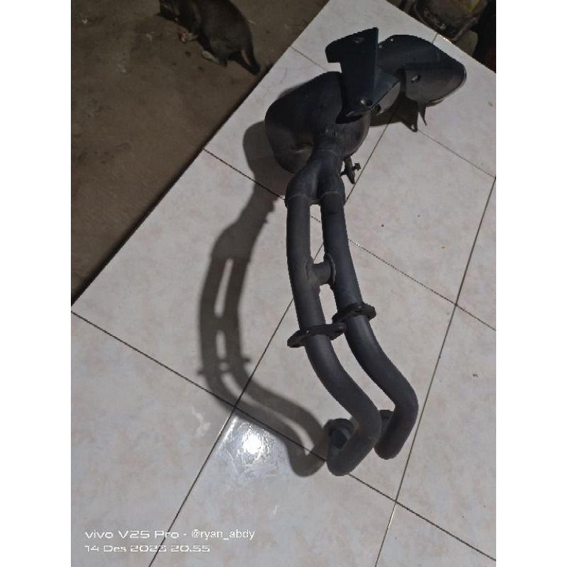 kenalpot knalpot r25/mt25 original