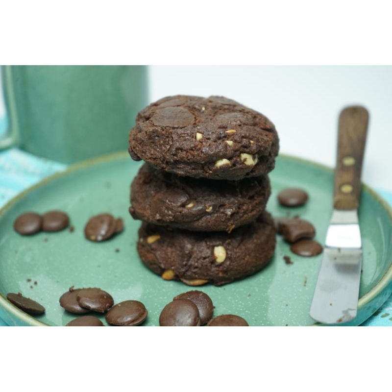 

Double Chocolate Chips Soft cookies with Cashew