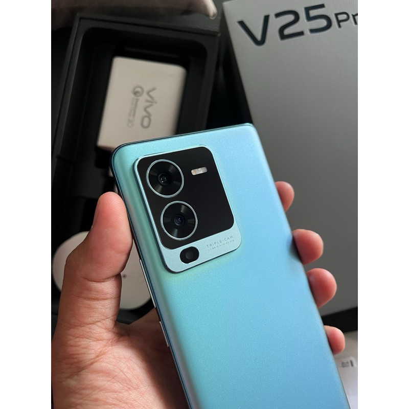 Vivo V25 pro second